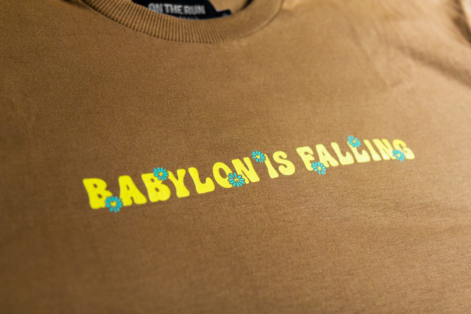Camiseta BABYLON IS FALLING [caramel]